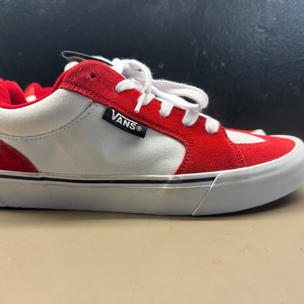 New w/o Box Men’s Vans Chunky Fat Tongue Red Suede White Sizes Mens 11.5, 12, 13